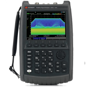 Keysight N9936B FieldFox Handheld Microwave Spectrum Analyzer, 14 GHz, Type-N(f), N993xB Series
